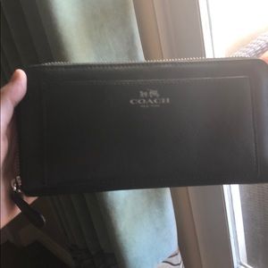 1HR SALE! Used coach wallet
